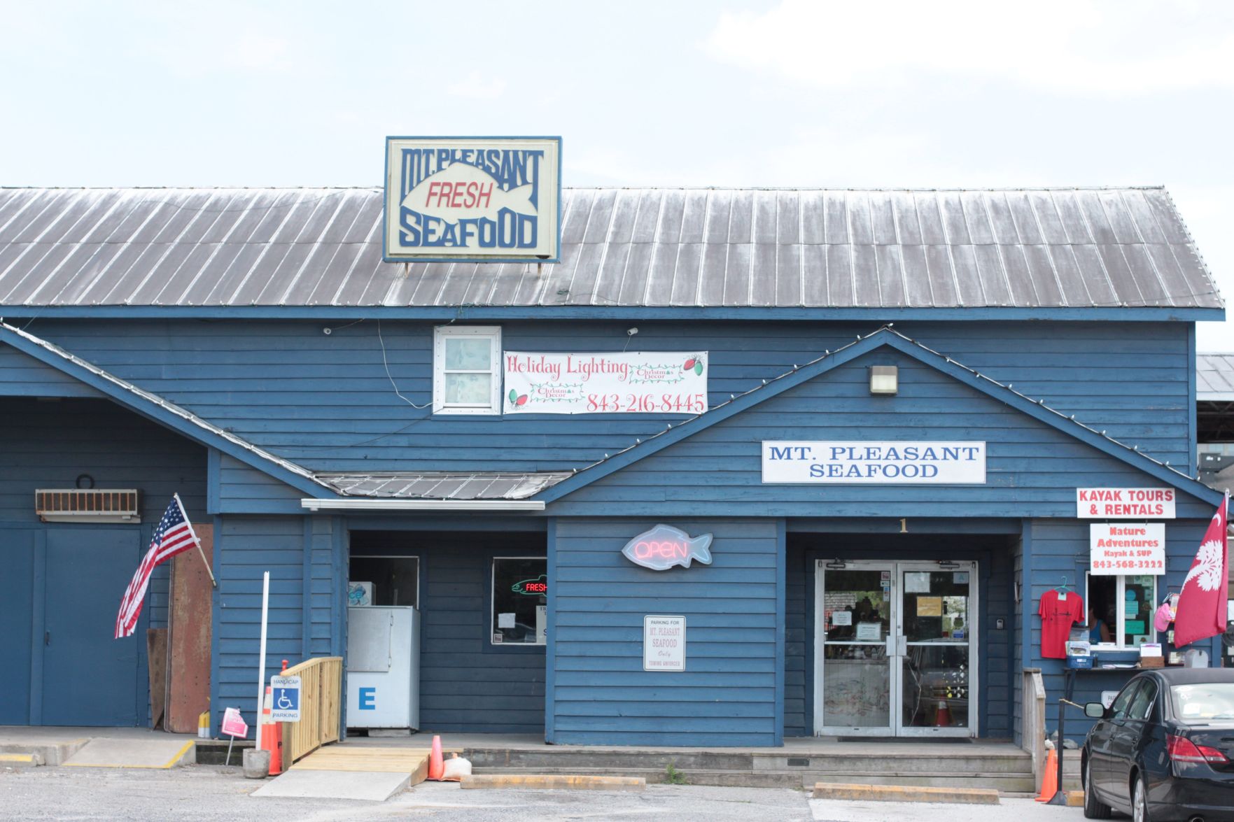 Mt P Seafood.jpg